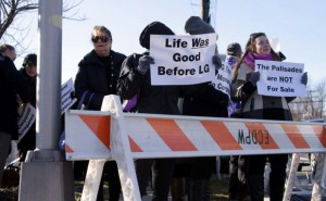Protesters of LG project