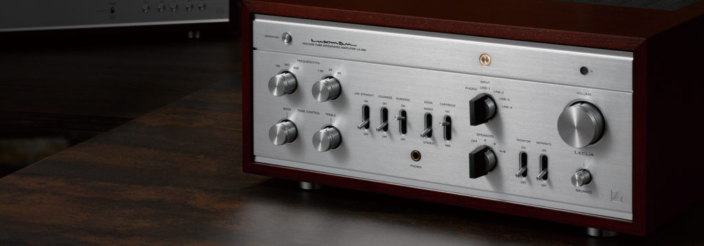 photo of Luxman amplifier