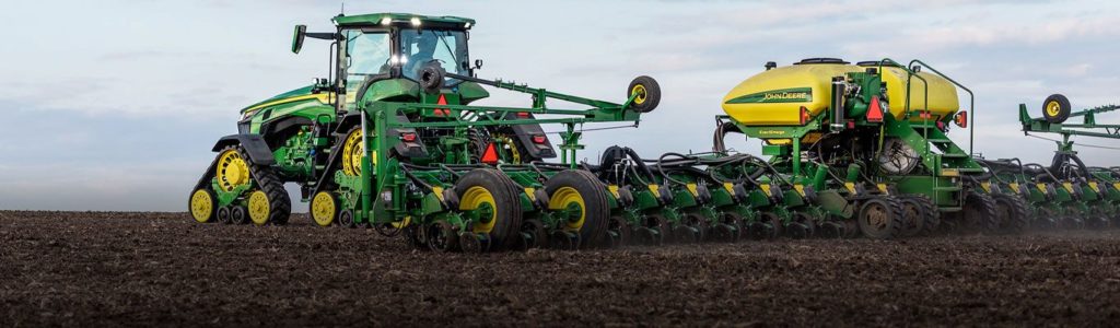 Photo of John Deere tractor. Deere is at CES 2020