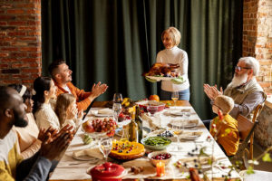 thanksgiving dinner family celebration