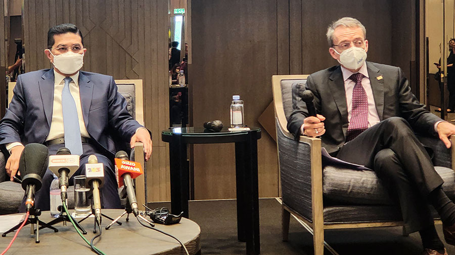 Intel CEO Pat Gelsinger at press conference in Malaysia with government official