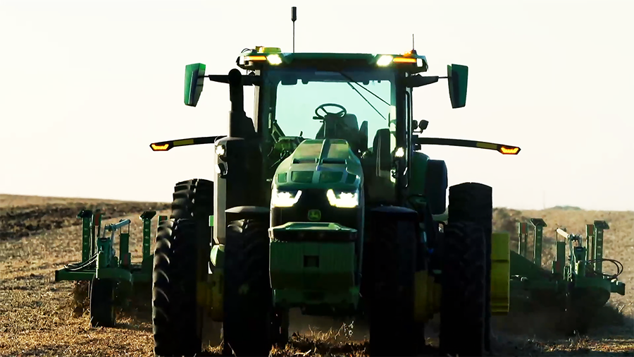 John Deere's new 8R autonomous tracter
