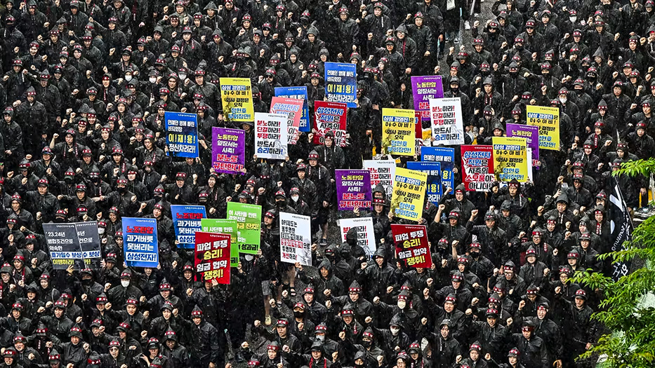 An arial shot gives a better perspective on the size of the union strike at Samsung